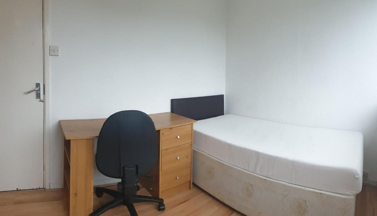 Alloggio in famiglia Elephant & Castle - Zone 2 - Private - Shared Bathroom Londra